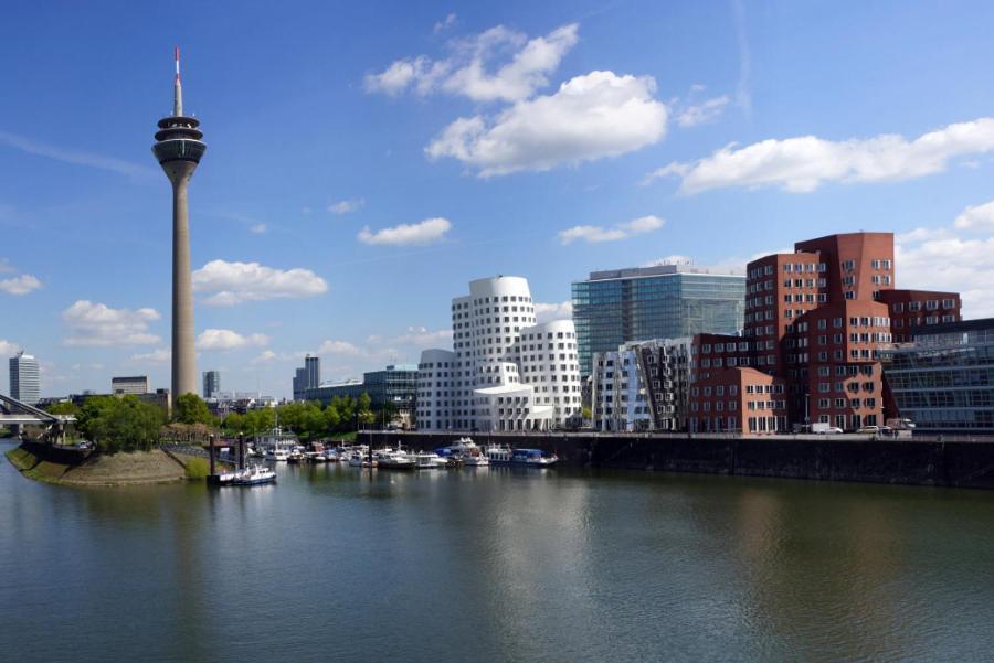 Garden Bilk Hafen Hotel Düsseldorf Buitenkant foto