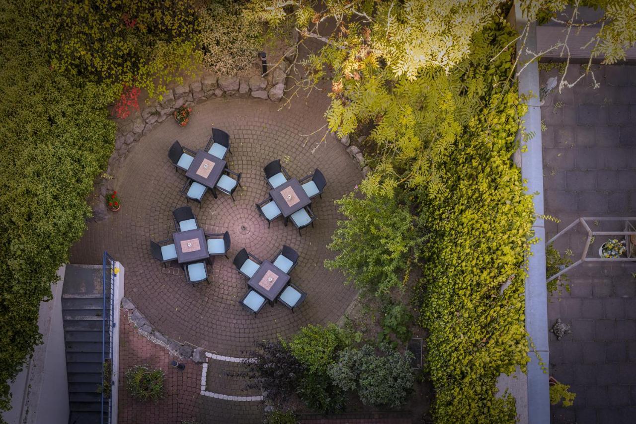 Garden Bilk Hafen Hotel Düsseldorf Buitenkant foto